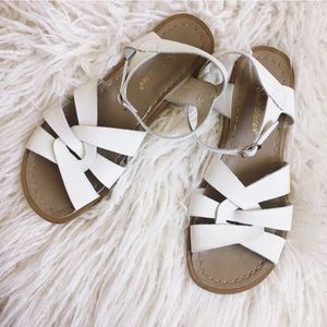 Saltwater sandals